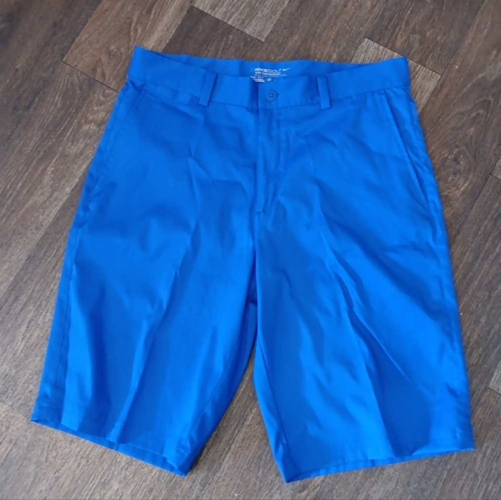 NIKE GOLF TOUR PERFORMANCE Men's blue shorts size 30 new no tag